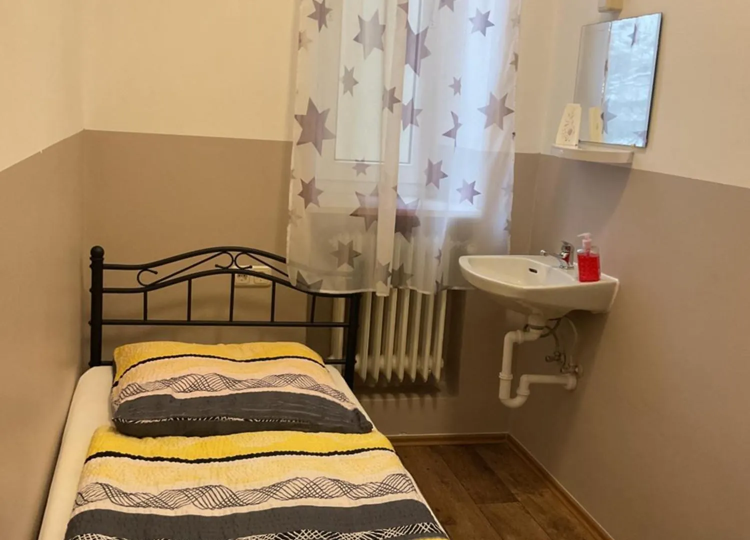 Pension&Hostel Anna - Monteurzimmer ミュンヘン 0*,  ドイツ