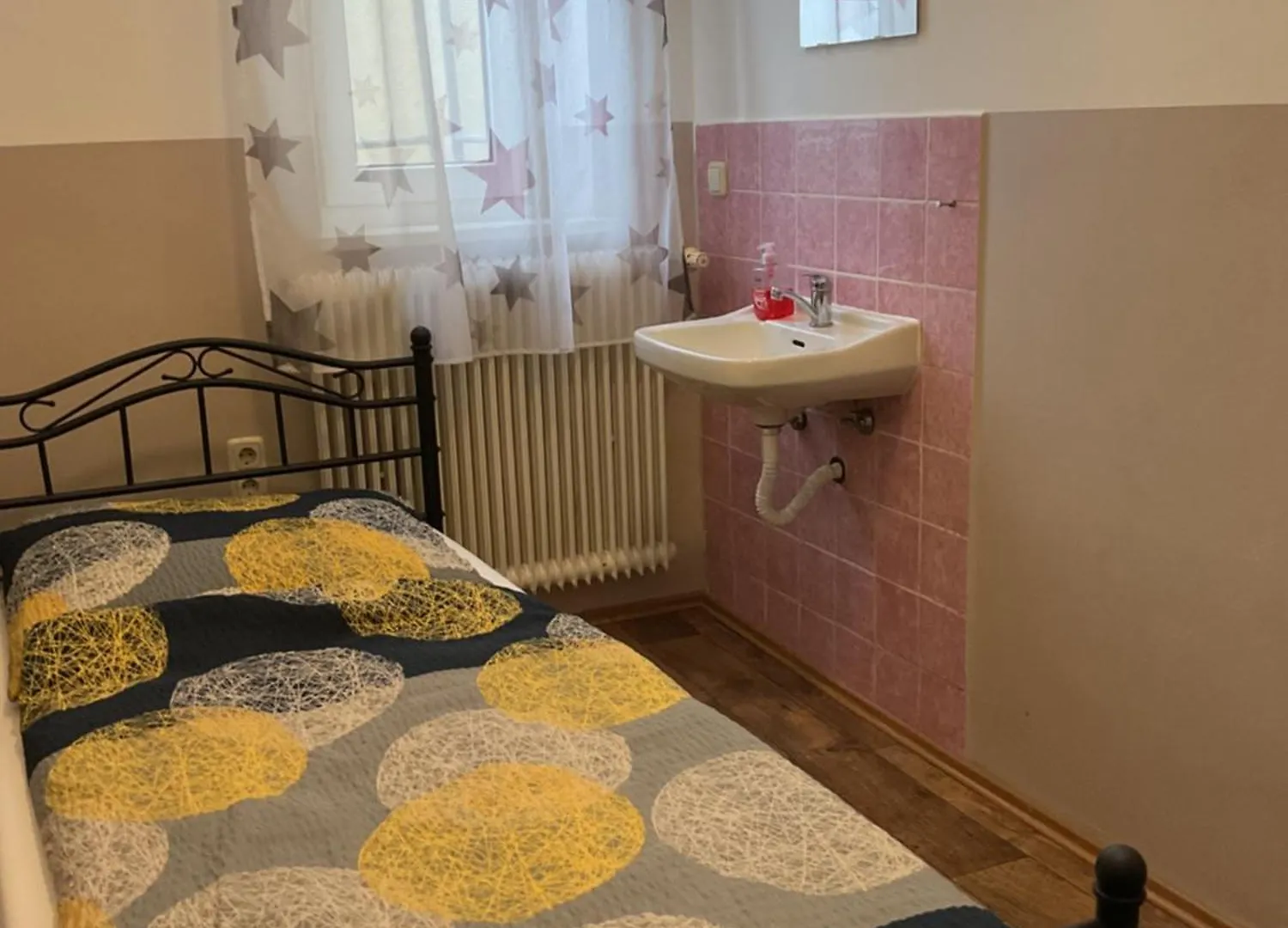 ホステル Pension&Hostel Anna - Monteurzimmer ミュンヘン