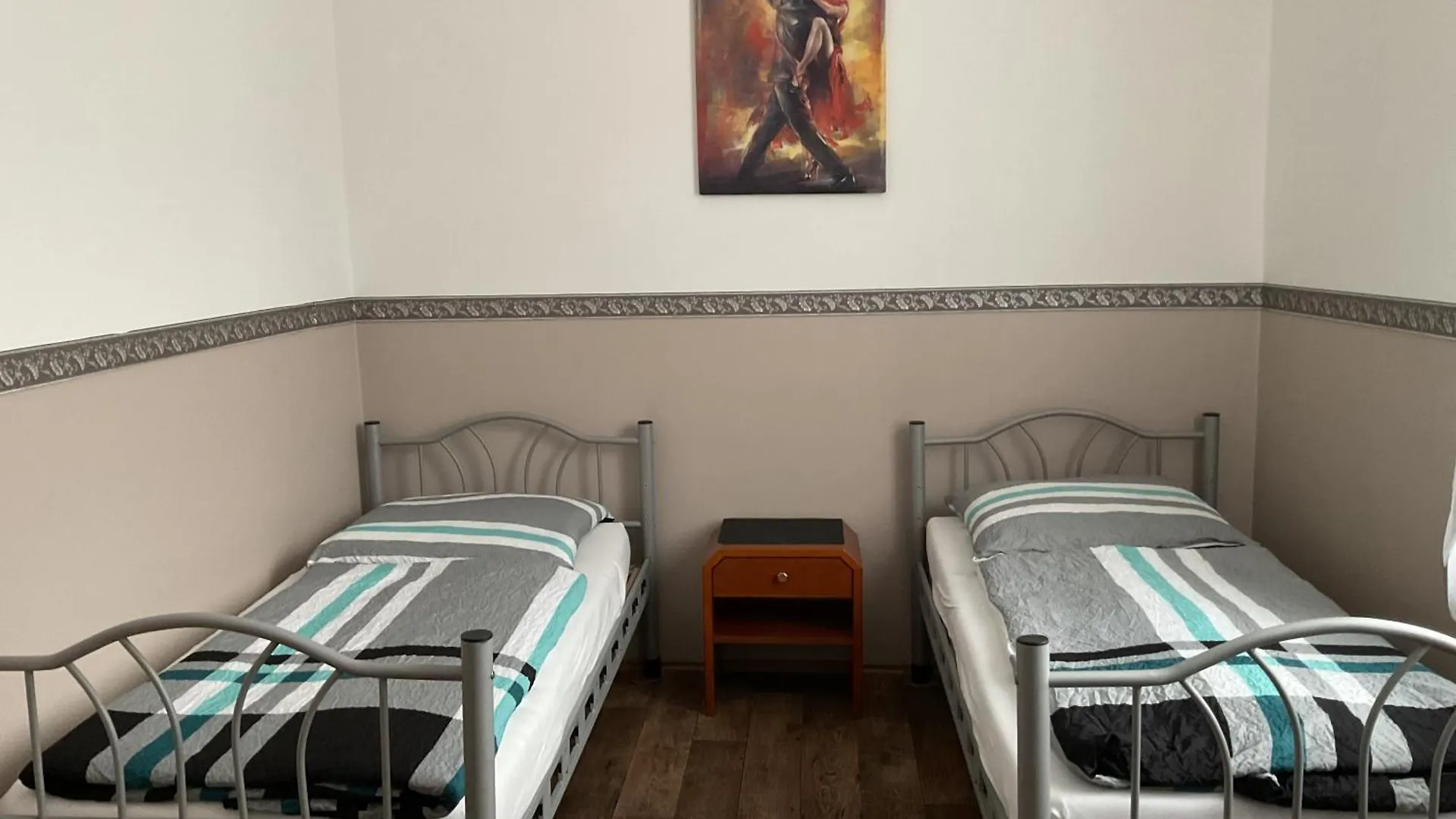 Hostel Pension&Hostel Anna - Monteurzimmer Munich