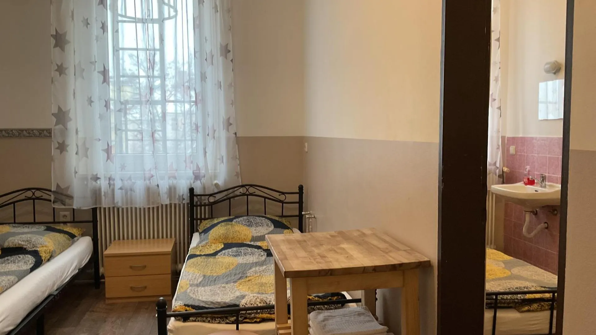 Pension&Hostel Anna - Monteurzimmer Munich
