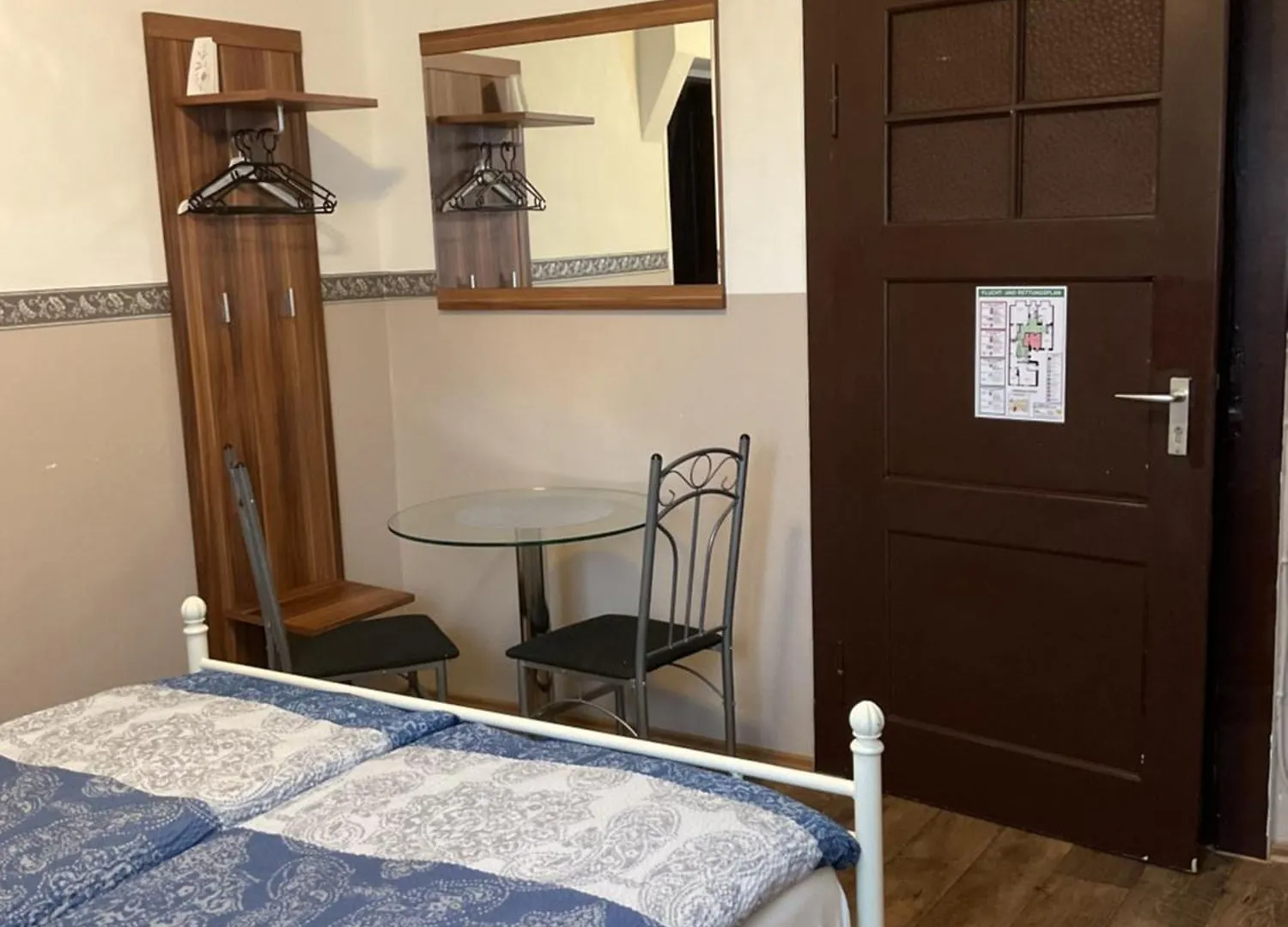 Pension&Hostel Anna - Monteurzimmer Munich